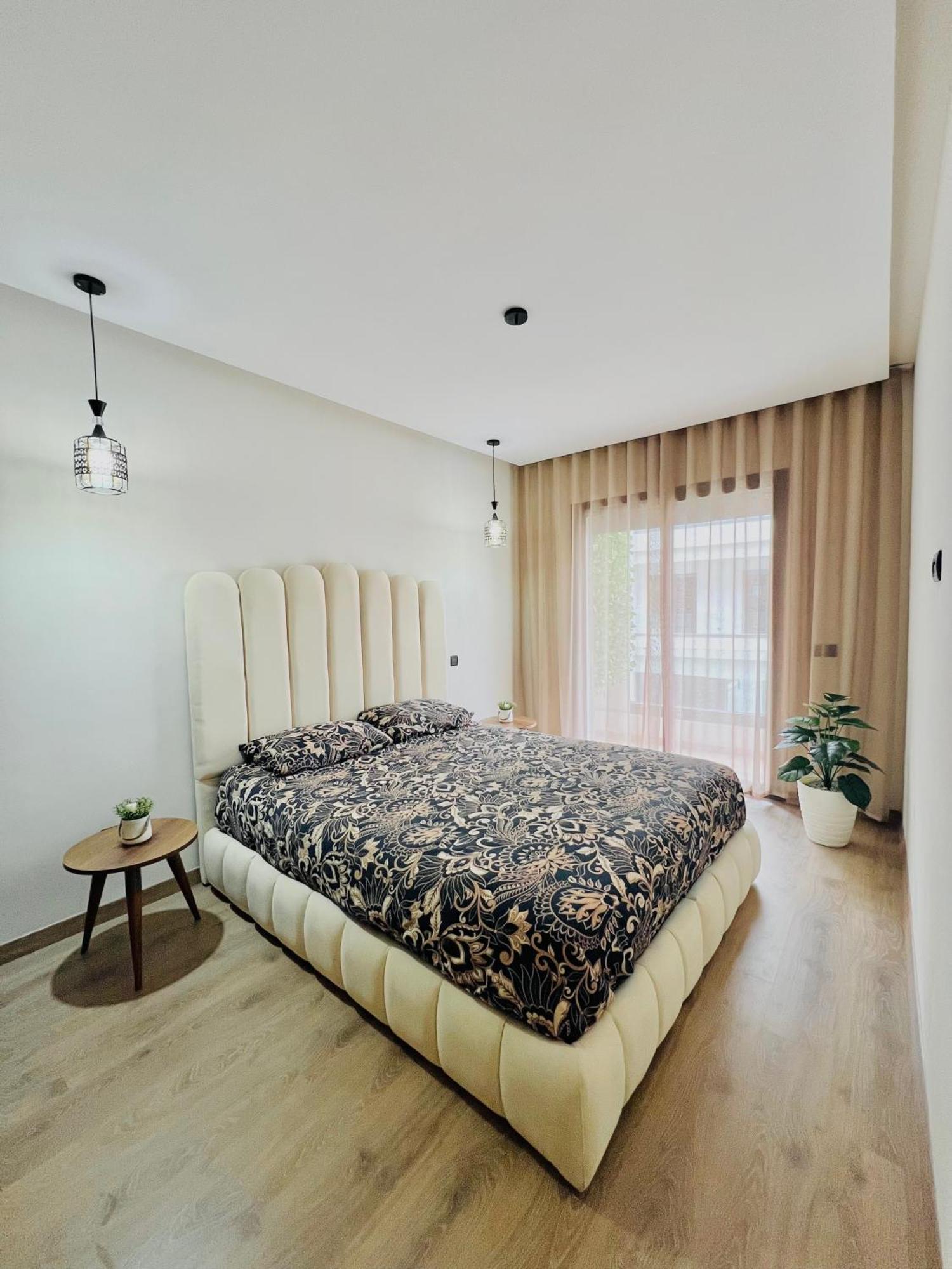 Dahlia - Standing - Natura Living Apartment *